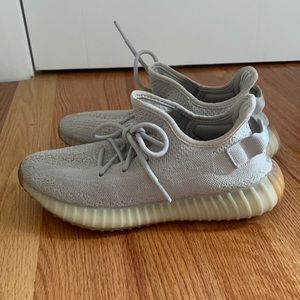 Original Yeezy sesame size 9